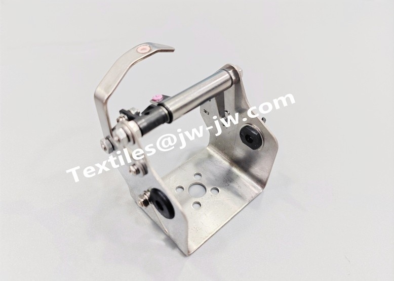 BOBBIN HOLDER LH TOYOTA JAT 710 AIRJET LOOM SPARE PARTS J5100-12130-0A J5100-12130-0C