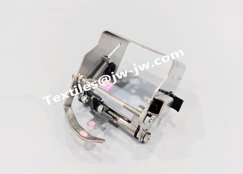 BOBBIN HOLDER LH TOYOTA JAT 710 AIRJET LOOM SPARE PARTS J5100-12130-0A J5100-12130-0C
